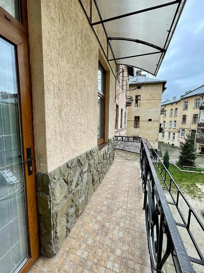 Pride Apartment Львов Украина
