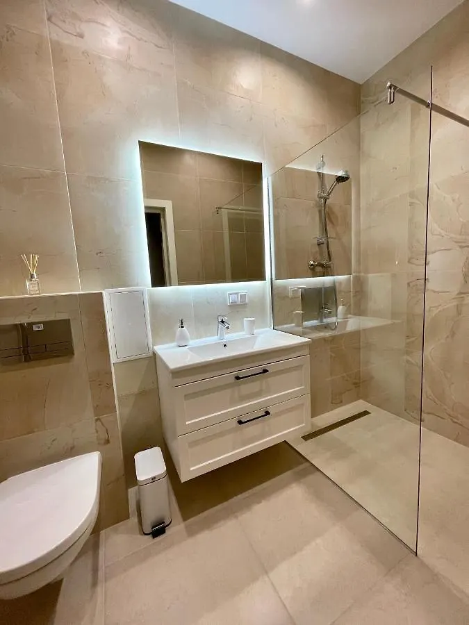 Pride Apartment Львов 0*,  Украина